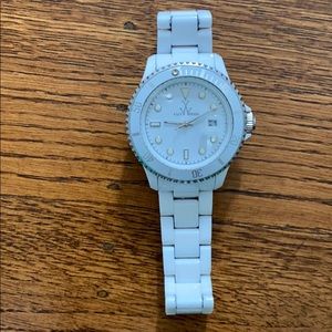 Toy Watch in white - authentic!
